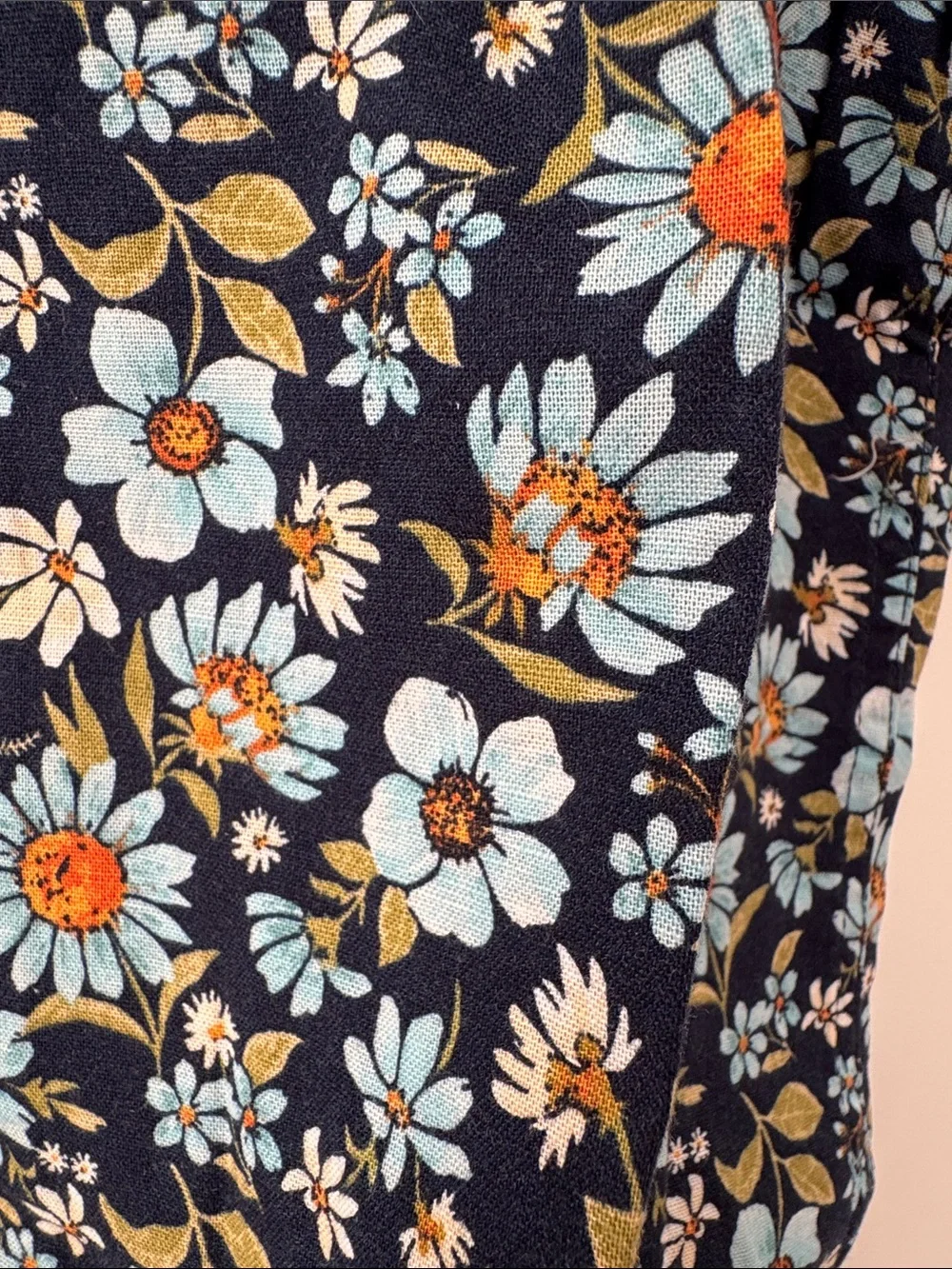Old Navy kid Navy Floral Short-Sleeve Button-Up Shirt